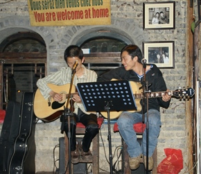 Singers in Lijang bar