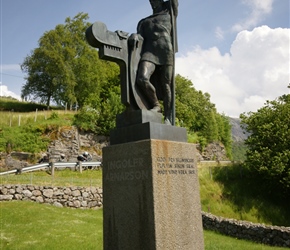 Inolfs Arnarson staue at Ekleres. Ingólfr Arnarson is commonly recognized as one of the first permanent Norse settlers of Iceland