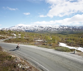 As the weather was so good, we decided to go in and back along the old road known as Gamle Strynefjellsveg