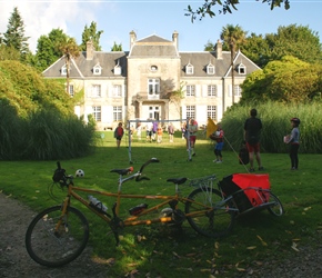 Kevins bike at the Chateau