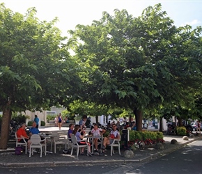 Cafe stop in La Brede
