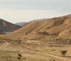 Towards Tannur Dam