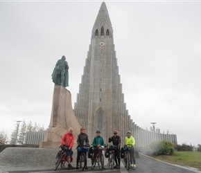 Well that's that. Seemed appropriate to get the final picture in the shaddow of Hallgrimskirkja