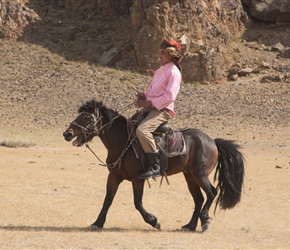 The winner of the Kykbar – Tug of war played on horseback with goat skins