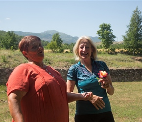 The manger of the site appeared, gave us a small talk which Dmitri translated after which she invited us to try the cherries from her tree